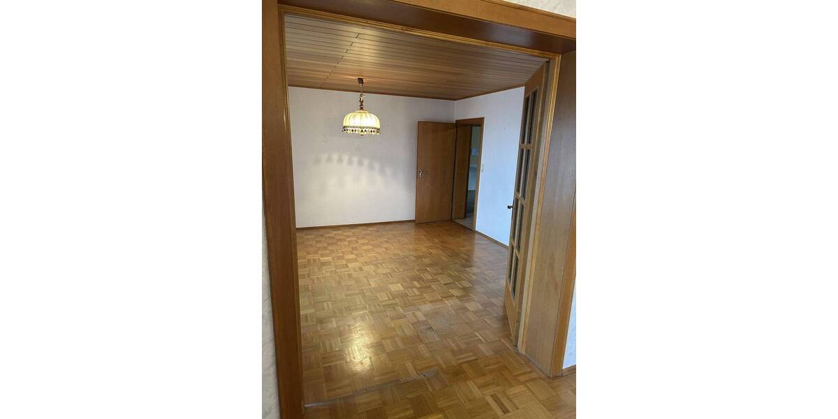 Einfamilienhaus Bad Salzschlirf - 7 Zimmer, 201 m&sup2;, 263.000&euro; | Angebot:25664848