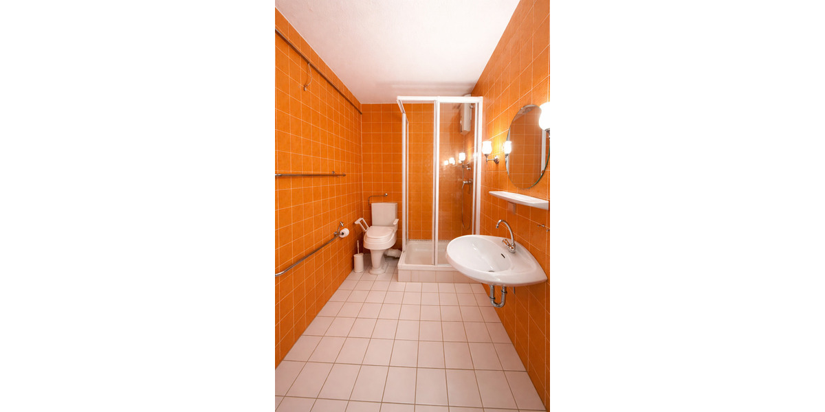 Etagenwohnung Fulda Gläserzell - 4 Zimmer, 133 m&sup2;, 249.000&euro; | Angebot:26105416