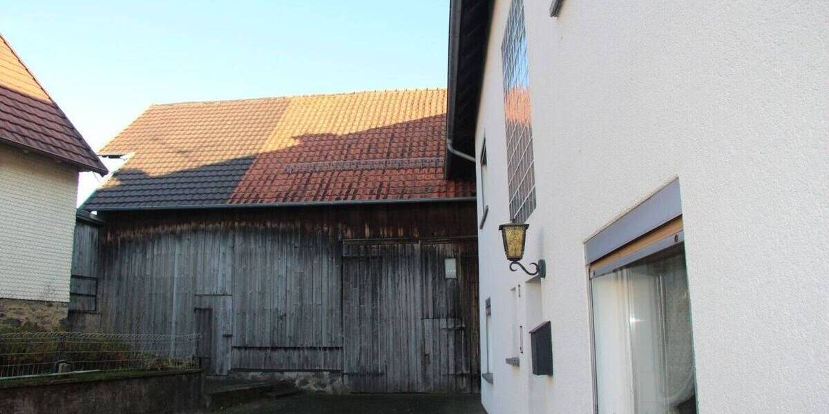 Mehrfamilienhaus, Wohnhaus Herbstein Rixfeld - 8 Zimmer, 190 m&sup2;, 169.000&euro; | Angebot:25746666