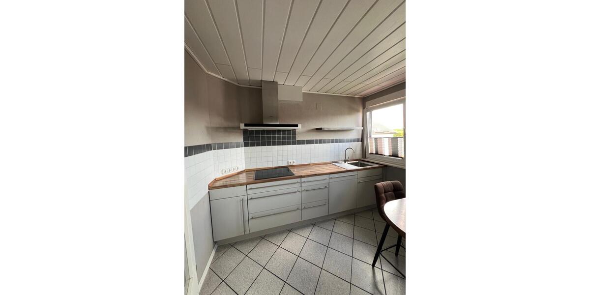 Dachgeschoßwohnung Sinntal - 3 Zimmer, 80 m&sup2;, 575&euro; | Angebot:26044453