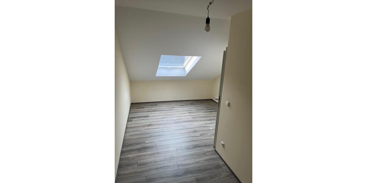 Etagenwohnung Sinntal - 5 Zimmer, 110 m&sup2;, 850&euro; | Angebot:25161514