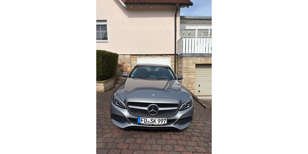 Mercedes-Benz C 220 110.500 km 19.950 &euro; Flieden 36103