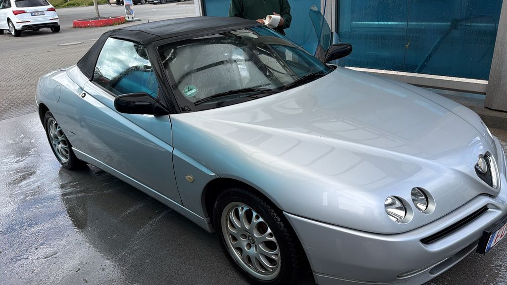 Alfa Romeo Spider 132.000 km 1.999 &euro; Fulda 36043