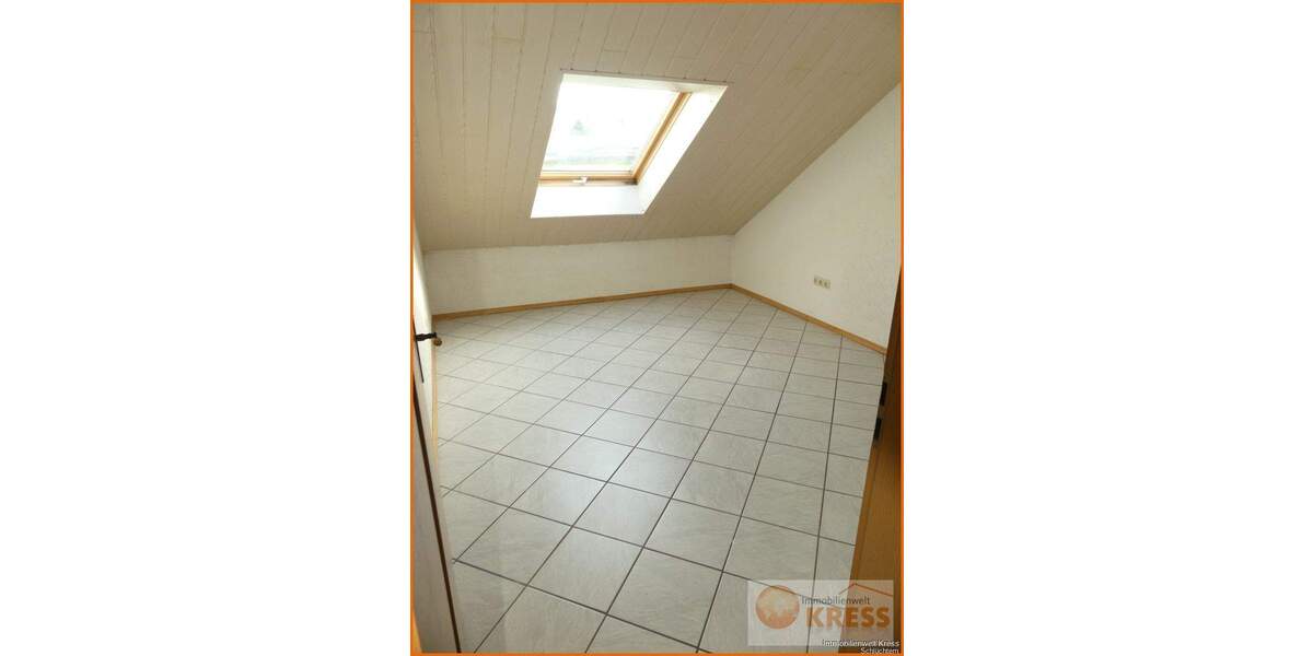 Etagenwohnung Flieden / Stork Stork - 4 Zimmer, 118 m&sup2;, 600&euro; | Angebot:26230920