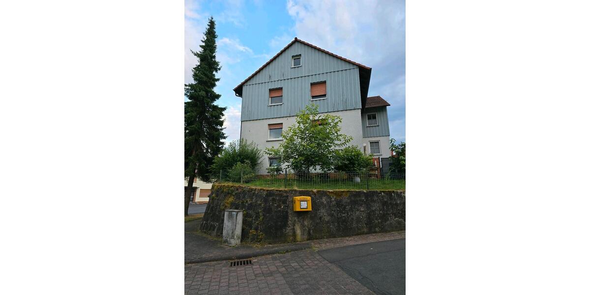 Einfamilienhaus Eiterfeld - 9 Zimmer, 220 m&sup2;, 300.000&euro; | Angebot:26770391