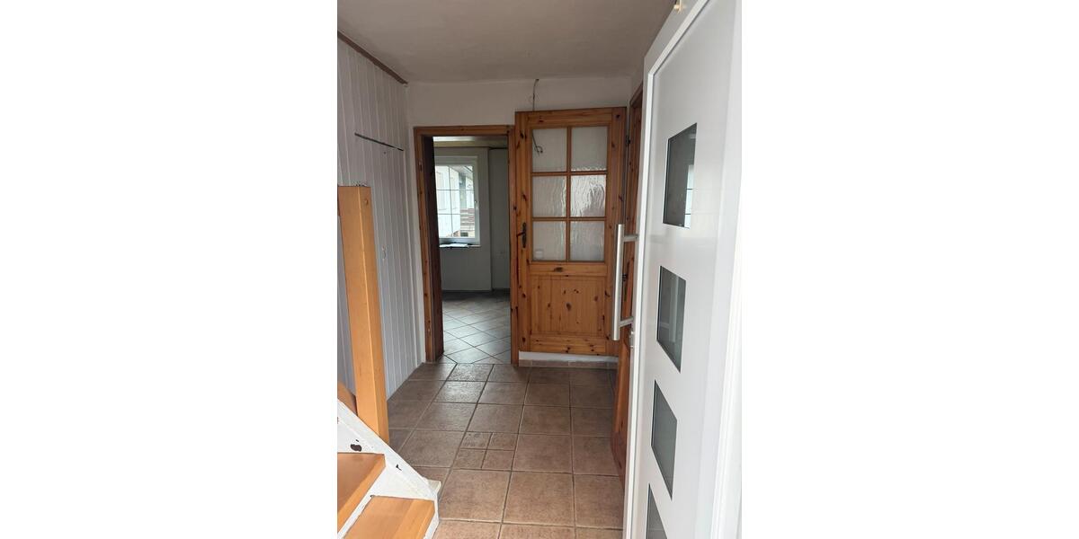 Reihenhaus Niederaula - 2 Zimmer, 132 m&sup2;, 148.000&euro; | Angebot:25650233