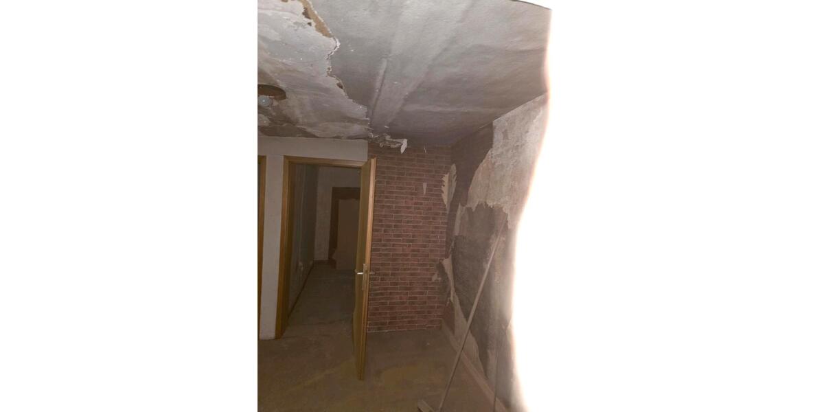 Einfamilienhaus Niederaula - 2 Zimmer, 150 m&sup2;, 69.000&euro; | Angebot:26321971