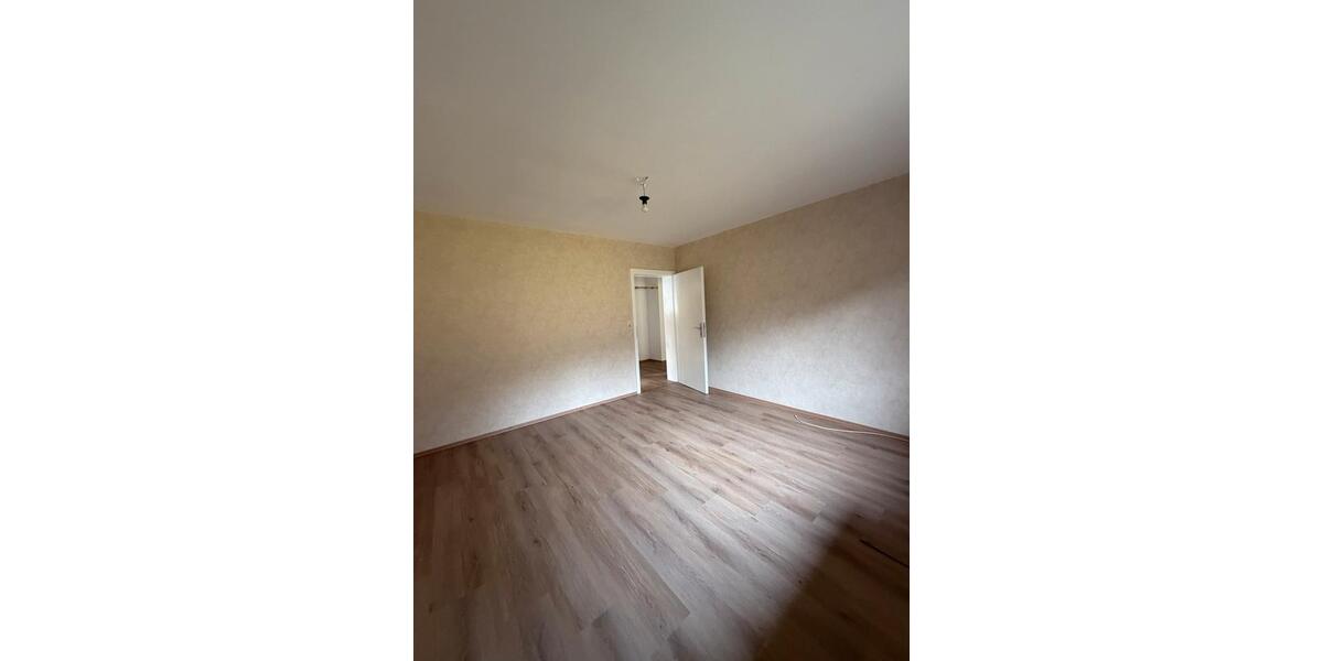 Etagenwohnung Fulda Aschenberg - 2 Zimmer, 65 m&sup2;, 600&euro; | Angebot:26042005