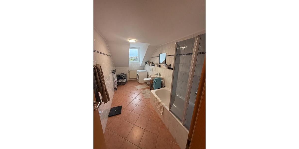 Maisonettenwohnung Hünfeld - 4 Zimmer, 95 m&sup2;, 990&euro; | Angebot:26587180