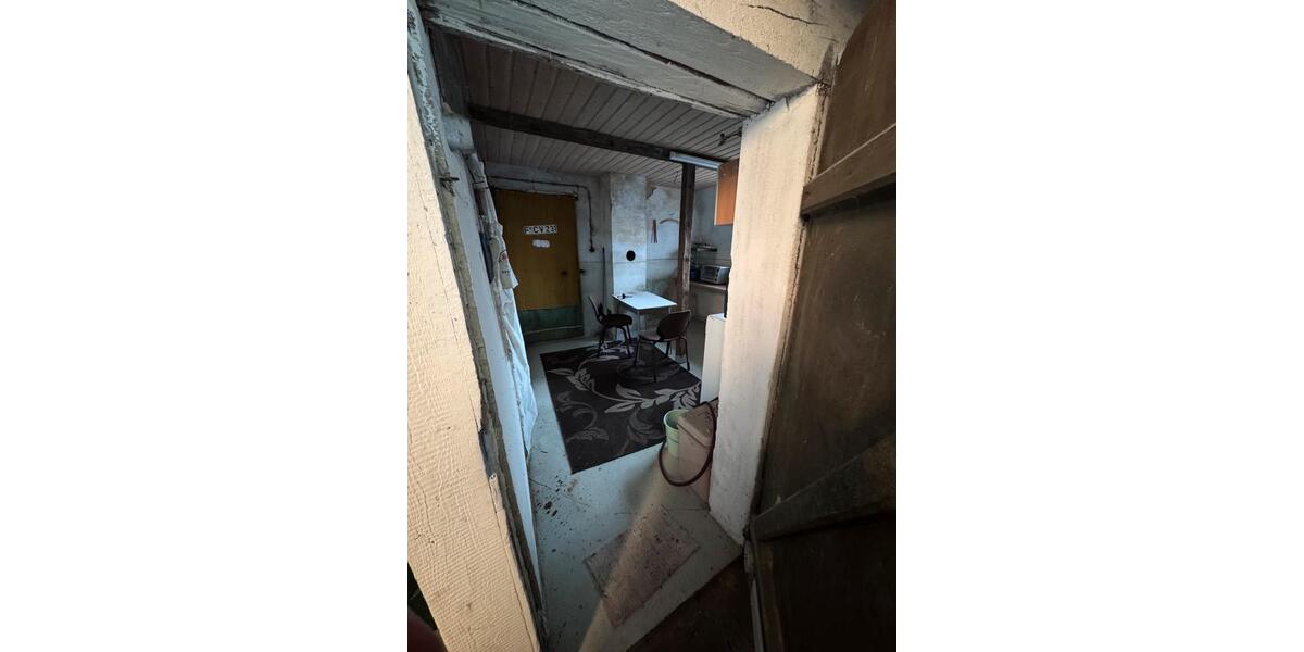 Einfamilienhaus Herbstein - 6 Zimmer, 100 m&sup2;, 85.000&euro; | Angebot:26112999