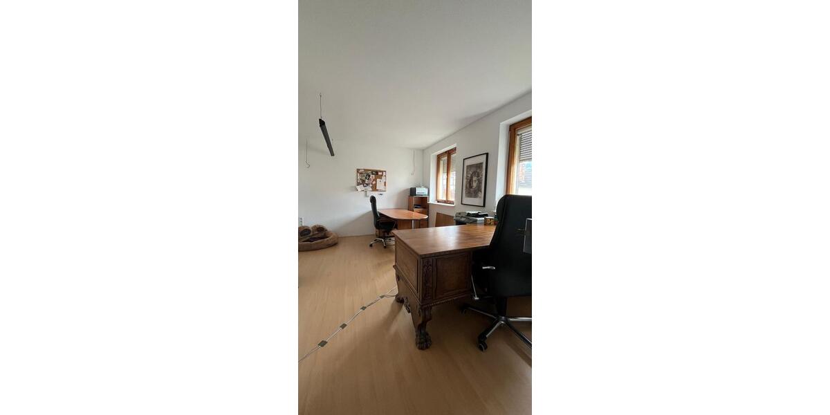 Einfamilienhaus Geisa - 9 Zimmer, 138 m&sup2;, 159.000&euro; | Angebot:26120433