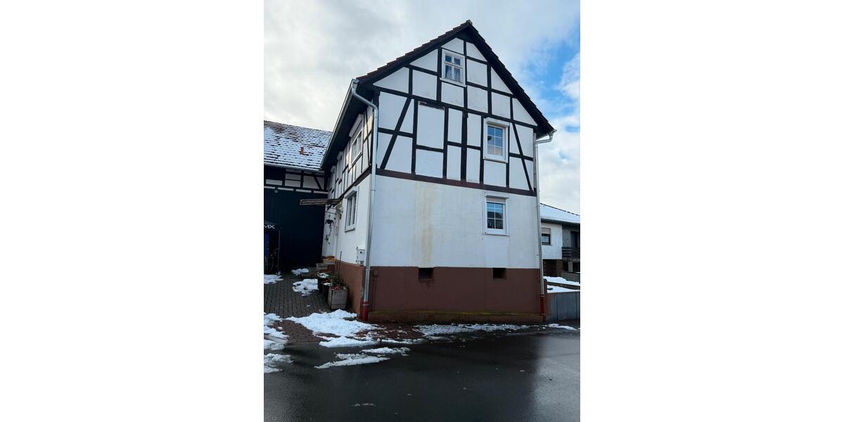 Reihenhaus Niederaula - 2 Zimmer, 132 m&sup2;, 148.000&euro; | Angebot:25650233