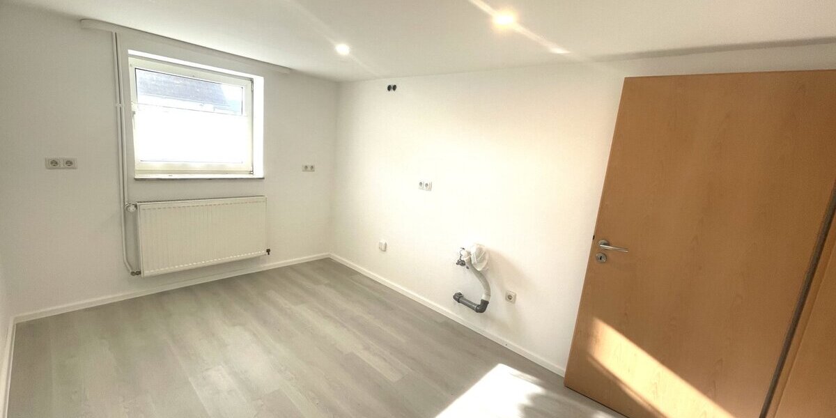 Niederaula, 2 ZKB im Souterrain - Etagenwohnung Niederaula Mengshausen | Angebot:23815930