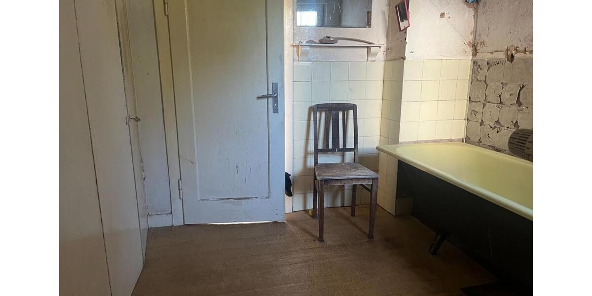 Einfamilienhaus Burghaun - 5.5 Zimmer, 180 m&sup2;, 149.000&euro; | Angebot:25920808