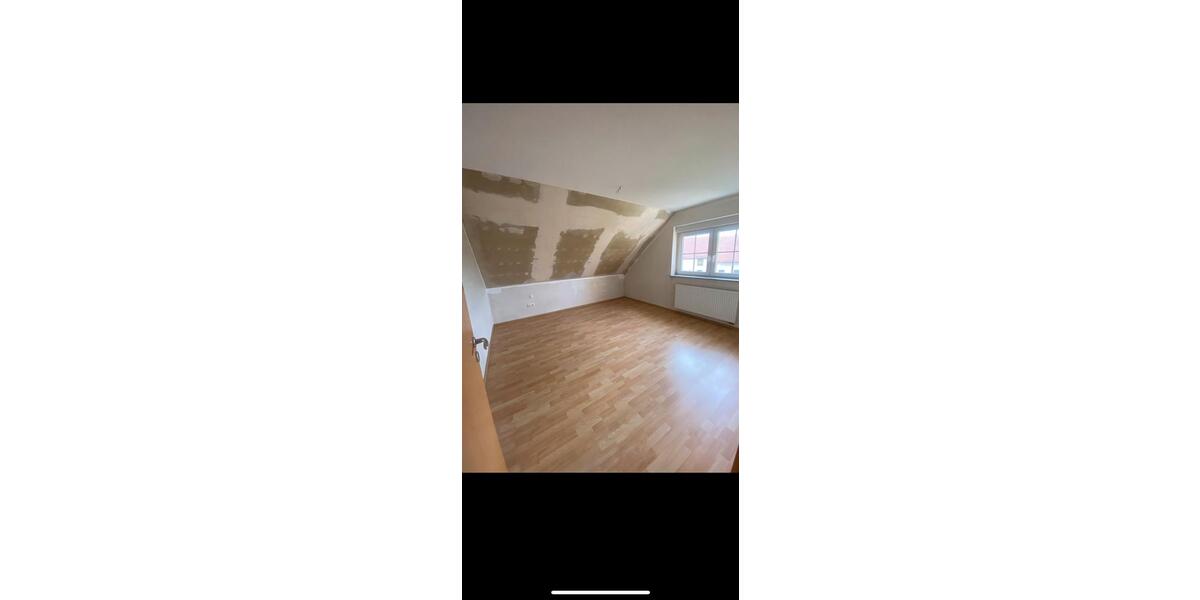 Dachgeschoßwohnung Schlüchtern - 4 Zimmer, 97 m&sup2;, 870&euro; | Angebot:25718531