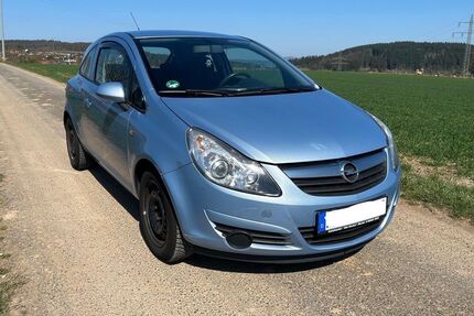 Opel Corsa 112.000 km 2.222 &euro; Petersberg 36100