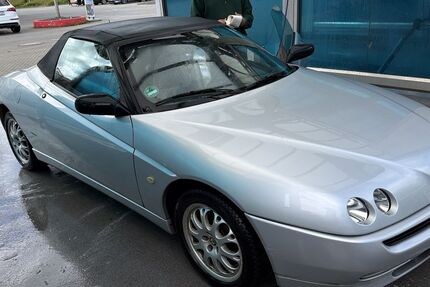 Alfa Romeo Spider 132.000 km 1.999 &euro; Fulda 36043