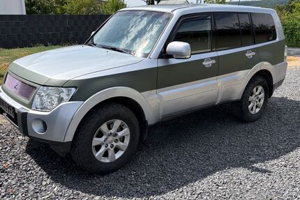 Mitsubishi Pajero 248.000 km 9.950 &euro; Burghaun 36151