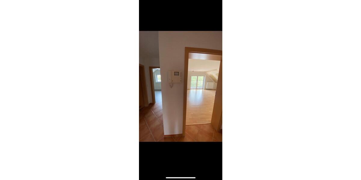 Dachgeschoßwohnung Schlüchtern - 4 Zimmer, 97 m&sup2;, 870&euro; | Angebot:25718531