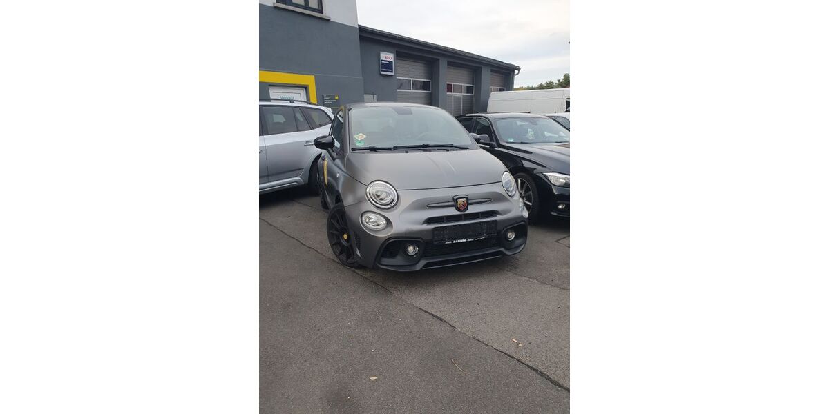 Abarth 500 60.000 km 18.860 &euro; Tann 36142