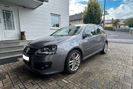 VW Golf 103.700 km 4.200 &euro; Flieden 36103