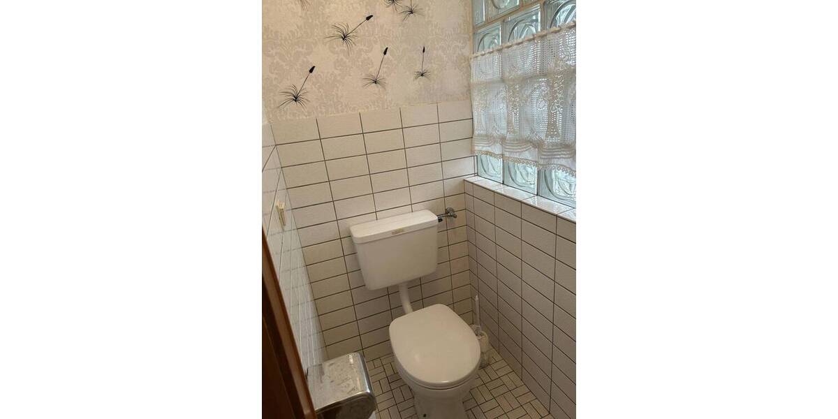 Einfamilienhaus Bad Salzschlirf - 7 Zimmer, 201 m&sup2;, 263.000&euro; | Angebot:25664848