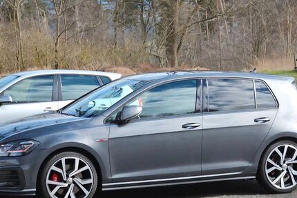 VW Golf 63.000 km 22.999 &euro; Breitenbach 36287