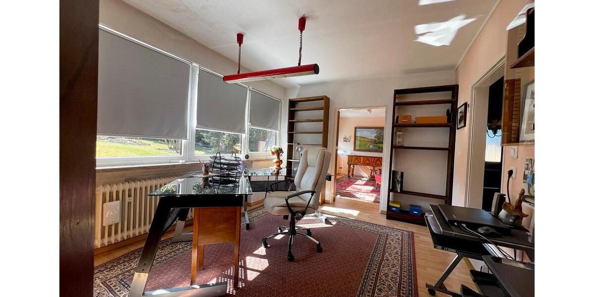 Einfamilienhaus Herbstein - 10 Zimmer, 180 m&sup2;, 295.000&euro; | Angebot:26126475