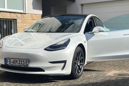 Tesla Model 3 161.000 km 21.600 &euro; Eichenzell 36124
