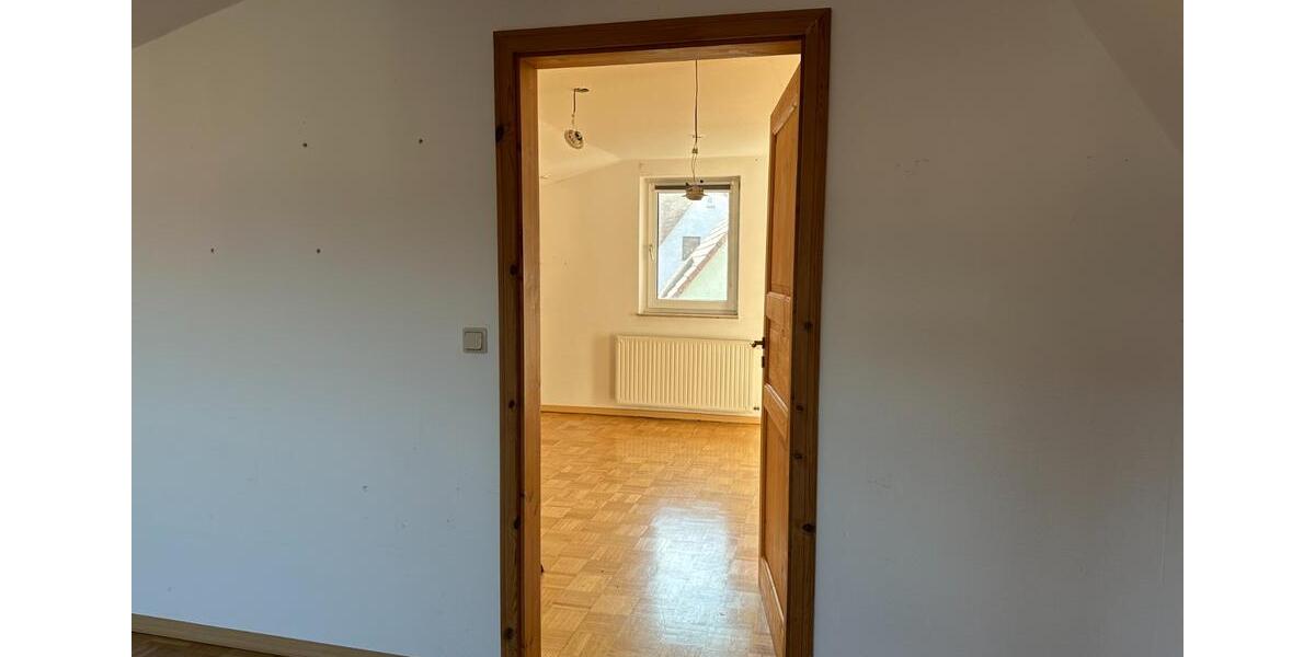 Maisonettenwohnung Schlüchtern - 4 Zimmer, 95 m&sup2;, 950&euro; | Angebot:24877283