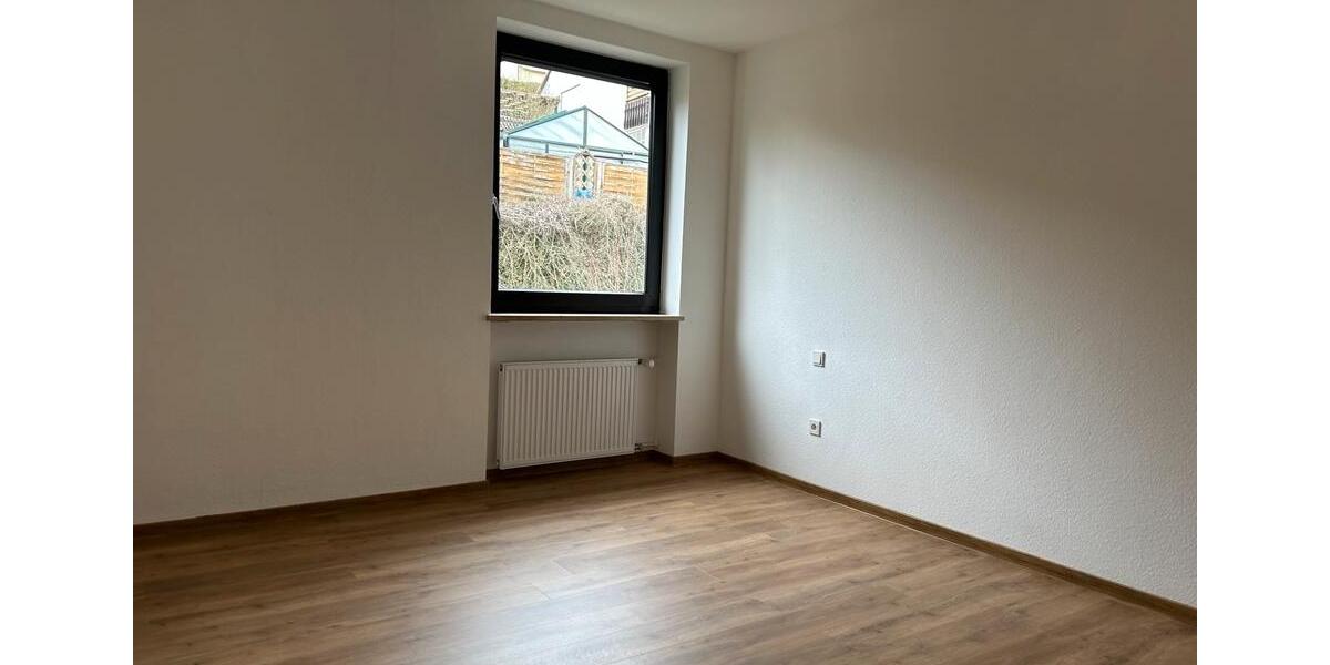 Etagenwohnung Bad Brückenau - 3 Zimmer, 80 m&sup2;, 140.000&euro; | Angebot:26875310