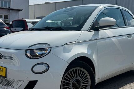 Fiat 500e 22.345 km 17.444 &euro; Fulda 36043
