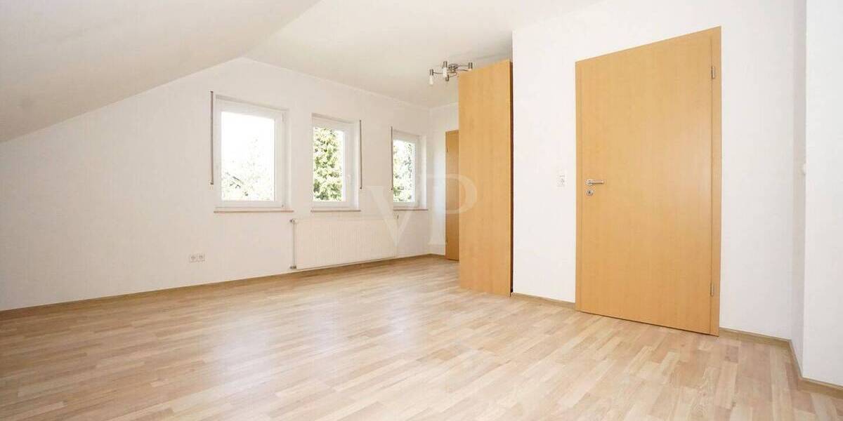 Einfamilienhaus Fulda Edelzell - 8 Zimmer, 226 m&sup2;, 690.000&euro; | Angebot:26796831