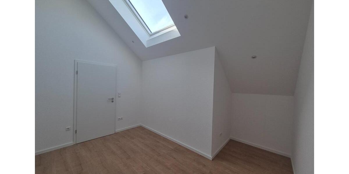 Etagenwohnung Niederaula - 3 Zimmer, 75 m&sup2;, 700&euro; | Angebot:25840142