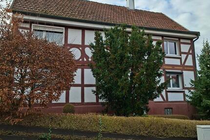 Haus Bad Salzschlirf - 8 Zimmer, 240 m&sup2;, 135.000&euro; | Angebot:23580955