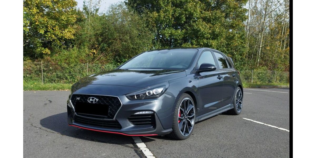 Hyundai i30 89.000 km 19.999 &euro; Eichenzell 36124