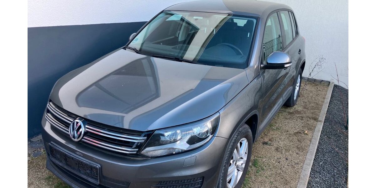 VW Tiguan 129.772 km 8.999 &euro; Fulda 36043
