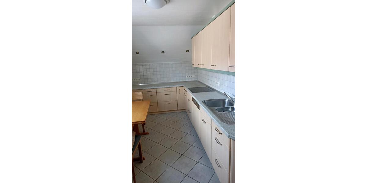 Dachgeschoßwohnung Fulda Aschenberg - 3 Zimmer, 95 m&sup2;, 850&euro; | Angebot:26626604