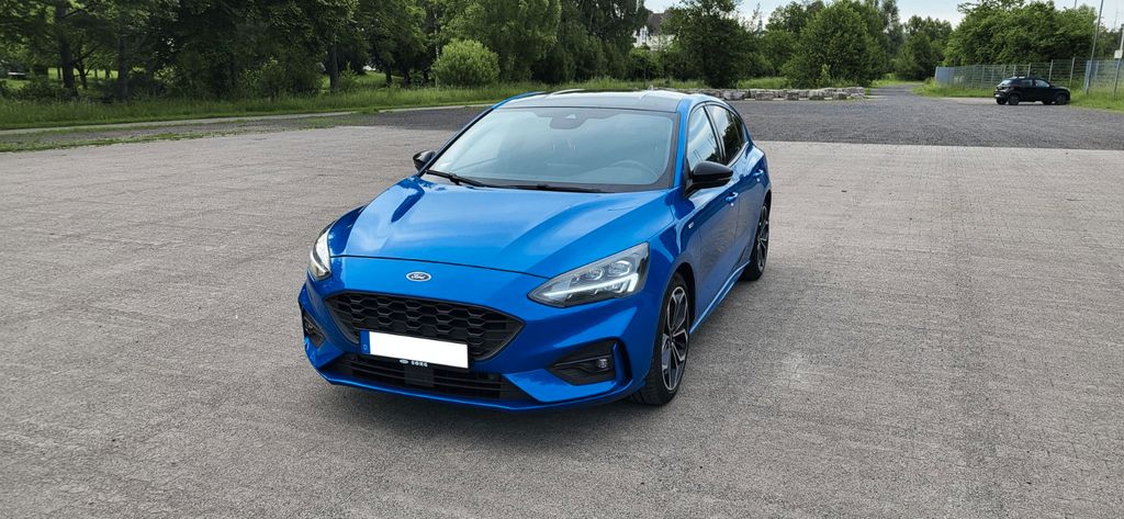 Ford Focus 89.500 km 12.990 &euro; Flieden-Rückers 36103